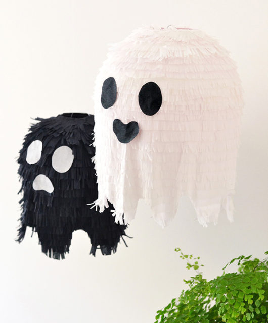 Halloween 2020 Ghost piñatas