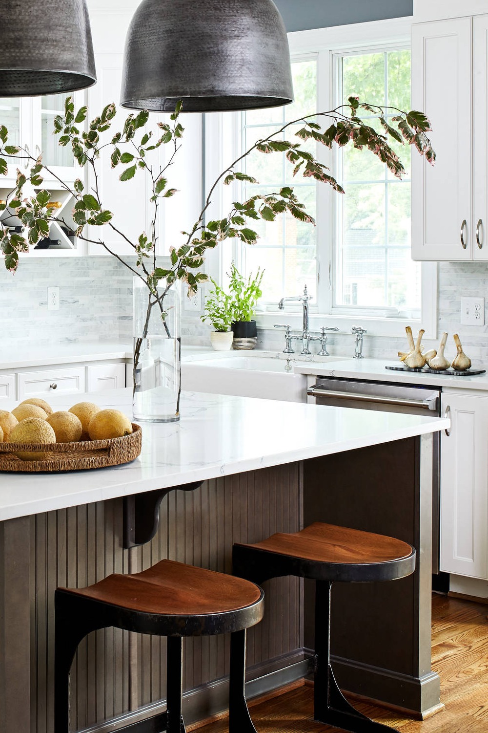 Farmhouse Sink Kitchens Inspiration