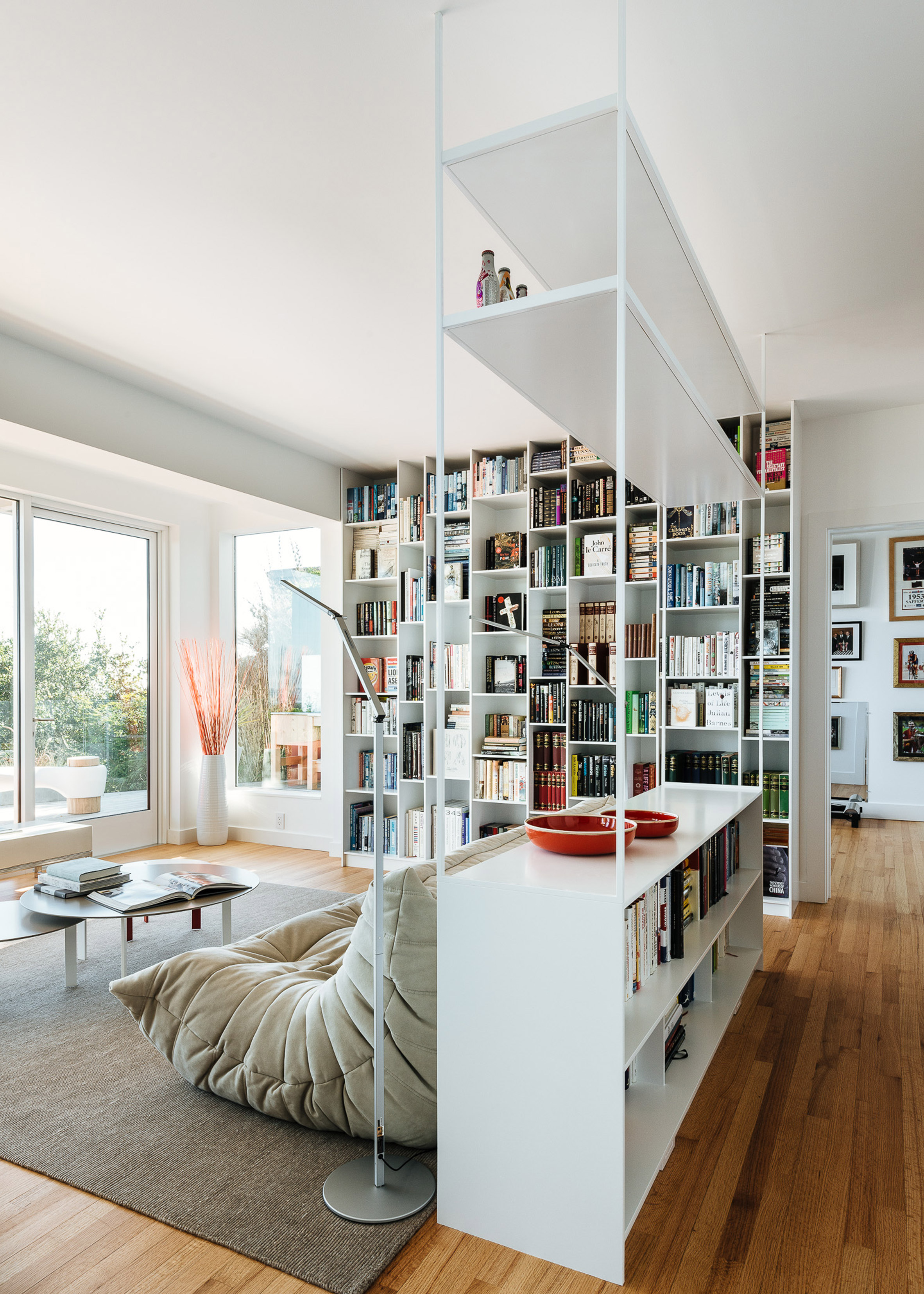 Dia do Livro Decor with Books Inspiration Bookshelf Library