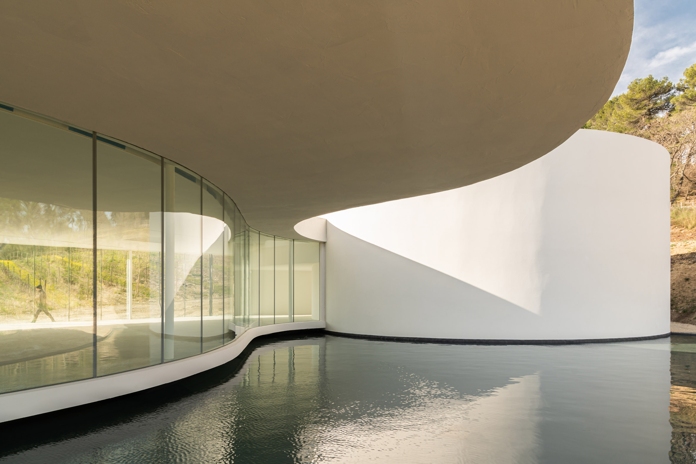 Niemeyer Chateau La Coste Vineyard France 2022