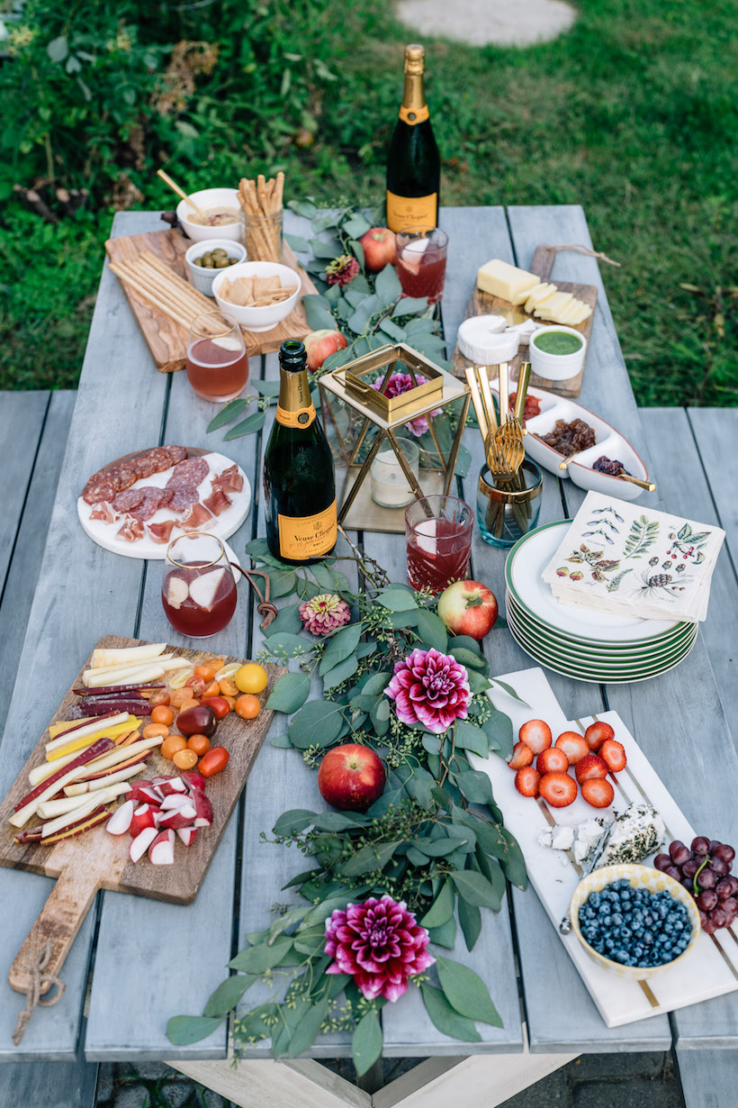 Apartamento 203 Mesa posta de verão flores flowers frutas fruits summer table