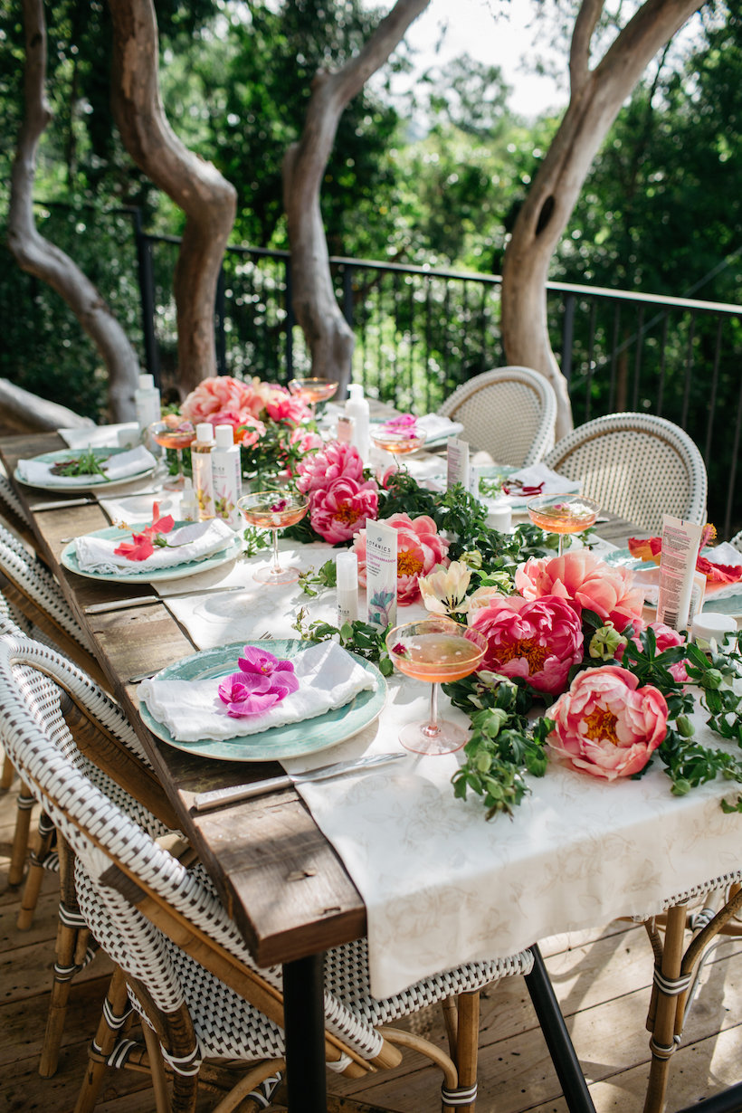 Apartamento 203 Mesa posta de verão flores flowers frutas fruits summer table