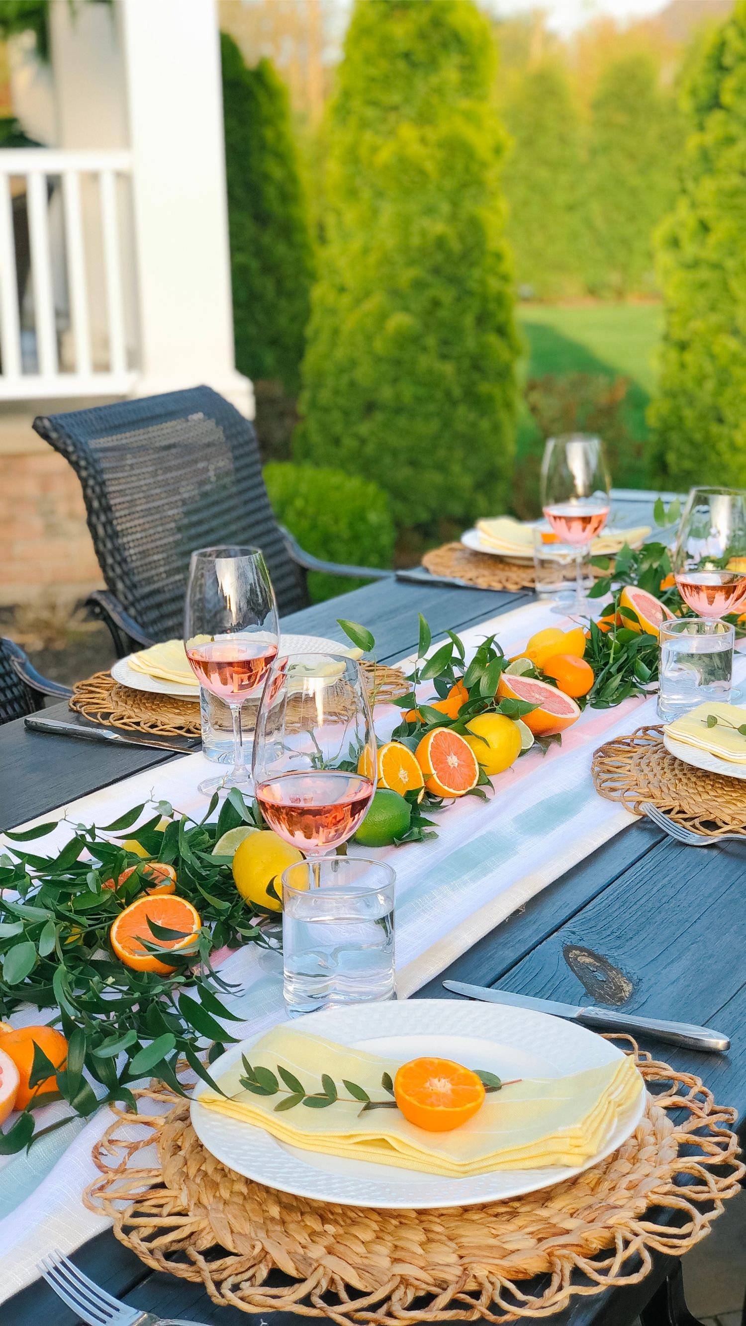 Apartamento 203 Mesa posta de verão flores flowers frutas fruits summer table