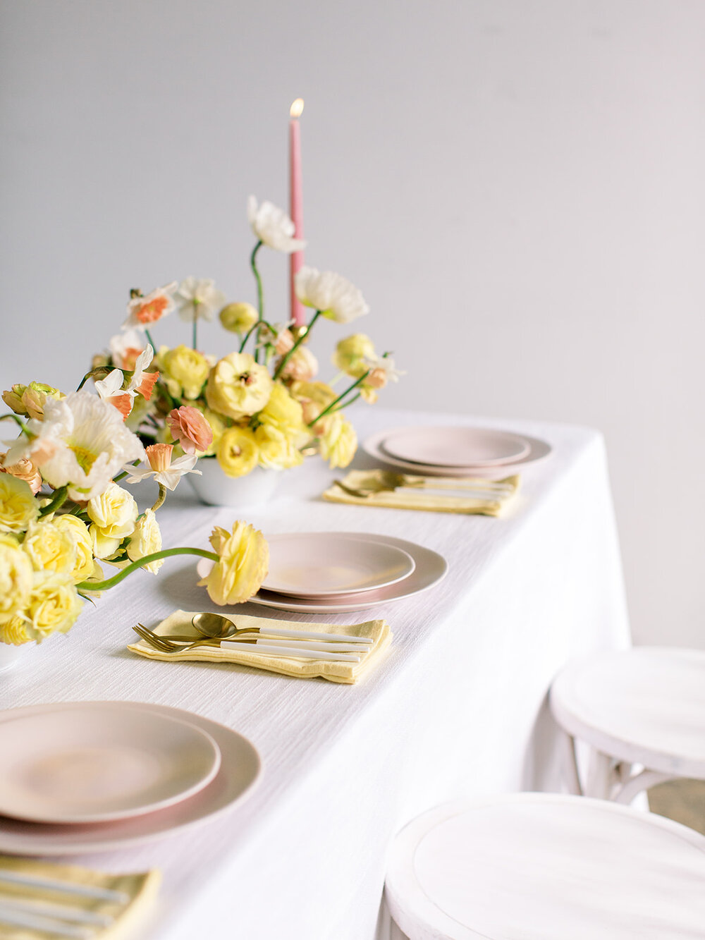 Apartamento 203 Mesa posta de verão flores flowers frutas fruits summer table