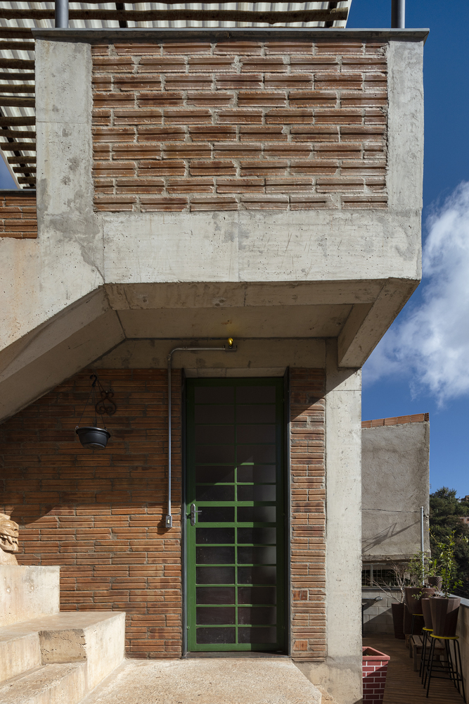 Casa no Pomar do Cafezal, Brasil, Coletivo LEVANTE