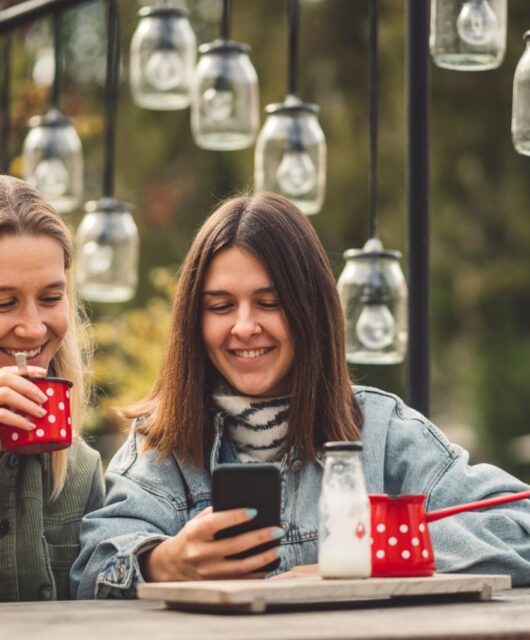 O Bolsas Santander é um dos maiores programas de bolsas do mundo patrocinado por uma empresa privada e oferece vários programas todos os anos